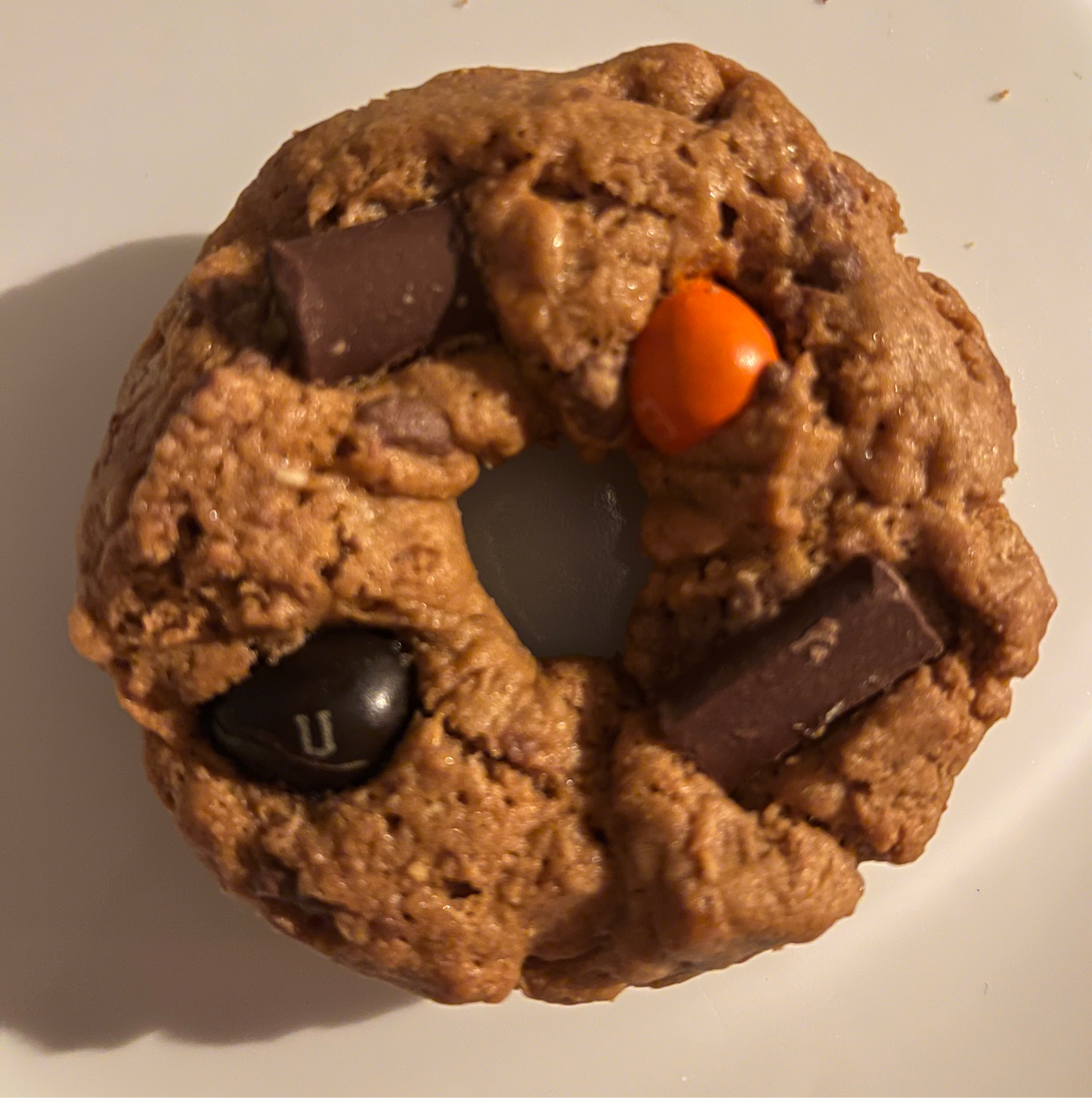 🎃👻 October Flavors Are Here! 👻🎃

Fall is finally here, and so are our cozy October OCookieOs! 🍪✨
l
🍫 PNB Monster – peanut butter, quadruple chocolate, and PNB M&M
🧈 Buttery – PNB, butterfinger + semi sweet chocolate 

🌿Vegan 
OSmorezO – gooey marshmallow + chocolate + graham cracker goodness
OChuppyO – classic chocolate chip

Come stock up before they disappear—these flavors won’t last long! 💨

Perfect for fall markets, porch drop-offs, or a sweet pick-me-up with your coffee. ☕🍂

📍 Find us at the