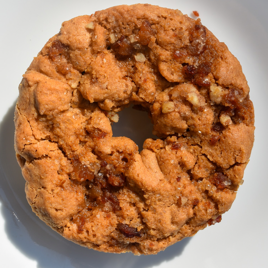 ✨ These fresh-baked, ooey gooey OCookieOs ⭐️🍩 Best Seller Bundle – Gluten-Free & Protein Cookie-Donuts 🍩⭐️
Four of our most-loved treats, packed with flavor AND protein!

Includes:
🍪 OChippyO – Chocolate Chip Cookie-Donut
• Gluten-Free + Vegan 🌱
• 11g Plant-Based Protein 💪
• Almond + Oat Flour blend
• Loaded with Enjoy Life® Dark + Semi-Sweet Chocolate Chips 🍫

🥜 PNB Monster Cookie-Donut
• Naturally Gluten-Free 🌾
• 16g Protein 💪
• Made with Bob’s Red Mill® Oat Flour
• Packed with Peanut Butter, Col